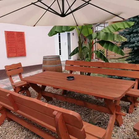 Berilo Vendeghaz Appartement