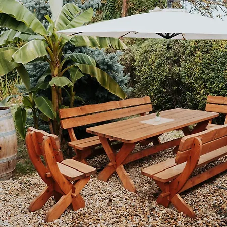 Berilo Vendeghaz شقة فيلاني