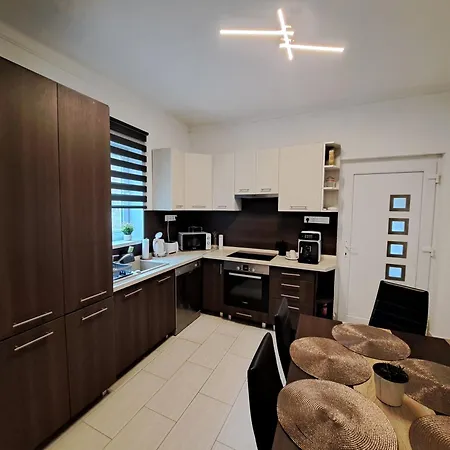 شقة Berilo Vendeghaz فيلاني